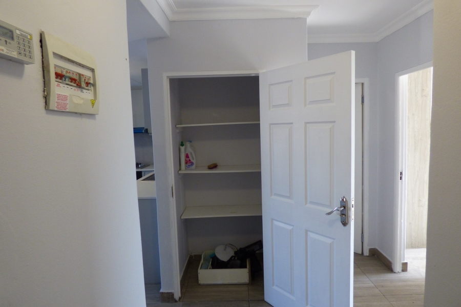 2 Bedroom Property for Sale in Parklands North Western Cape